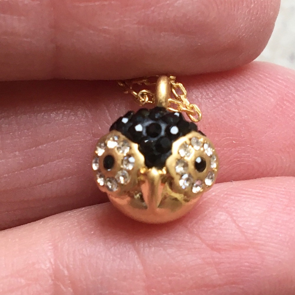 Adorable NWT Kate Spade Penguin necklace! - Picture 3 of 7